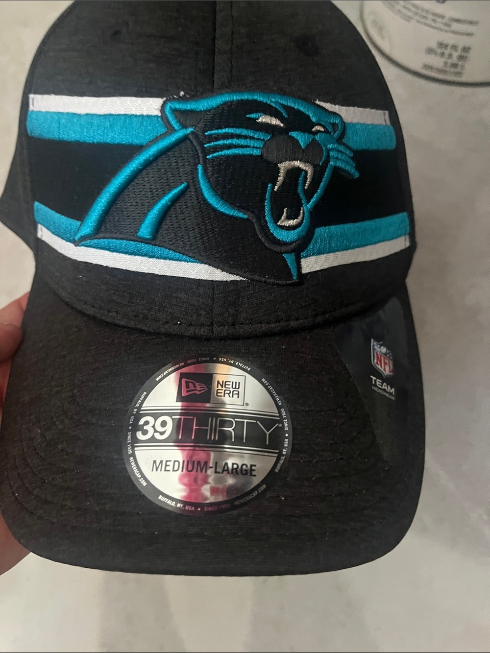 New era NFL North Carolina panthers  med large Hat with NFL logo